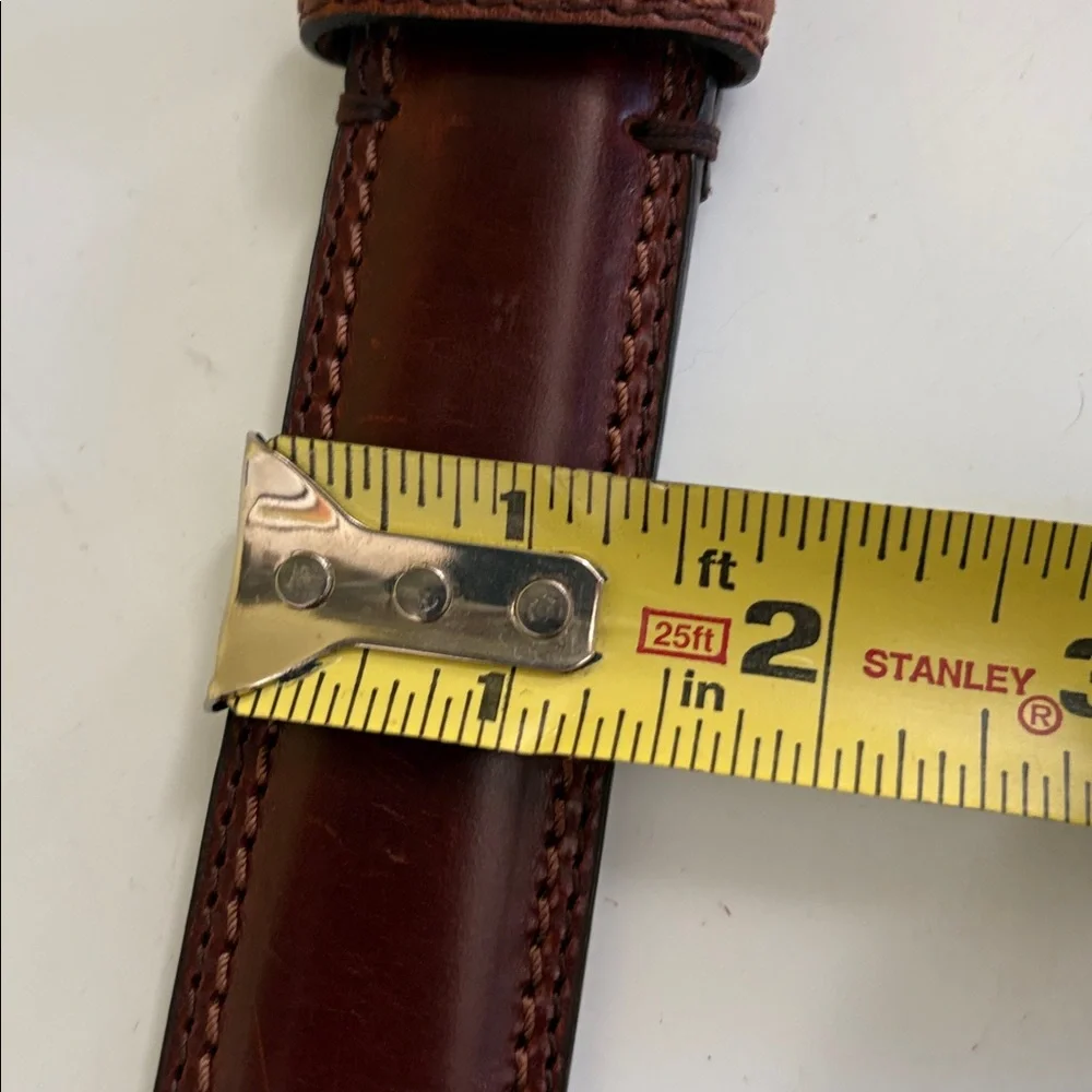 Unbranded Brown Leather Belt Silver Tone Buckle Size 34